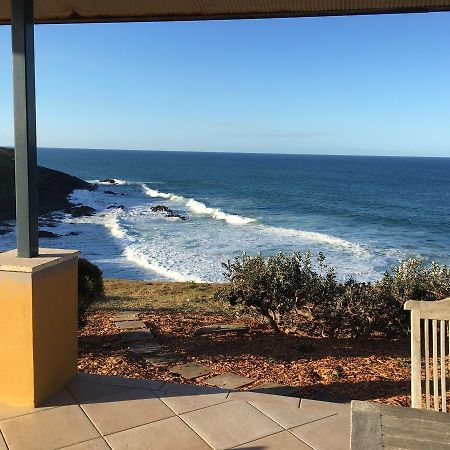 Oceanscape Luxury Beachfront Villas Scotts Head Exteriér fotografie