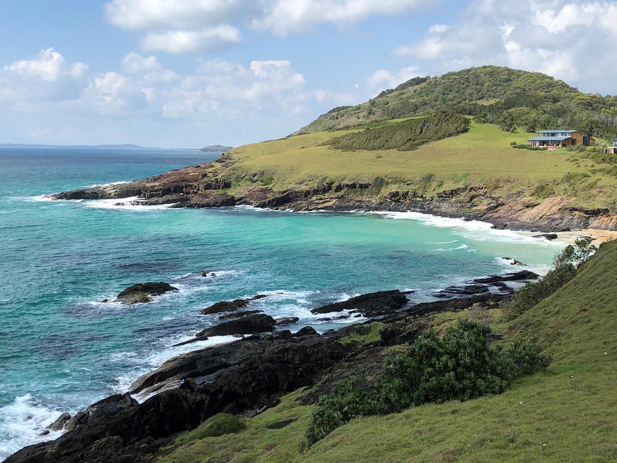 Oceanscape Luxury Beachfront Villas Scotts Head Exteriér fotografie