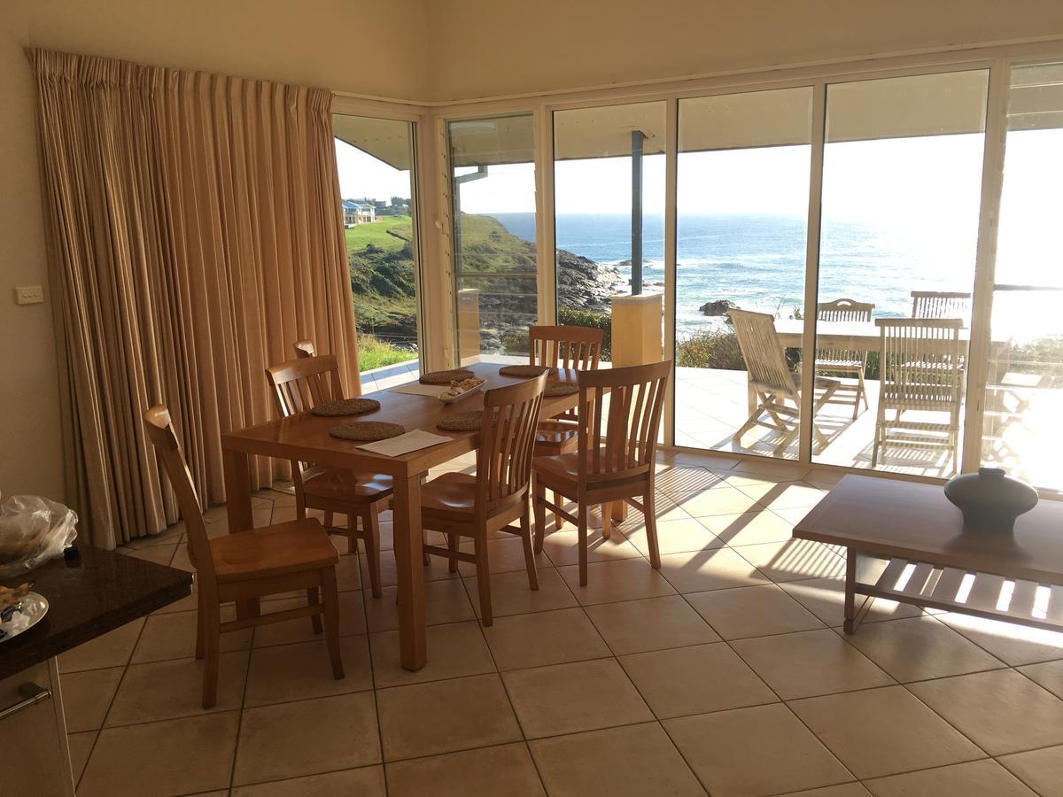 Oceanscape Luxury Beachfront Villas Scotts Head Exteriér fotografie