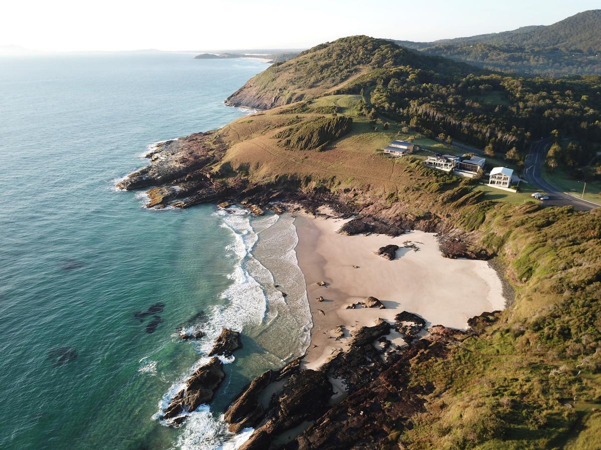 Oceanscape Luxury Beachfront Villas Scotts Head Exteriér fotografie